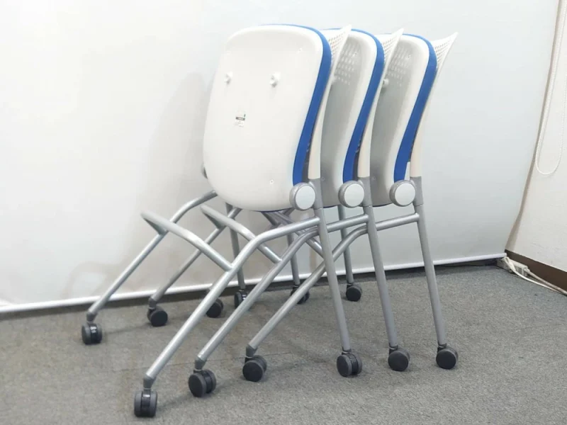 会議セット 3人用 丸テーブル Φ800 ライオン ウチダ ブルーメ スタッキングチェア 日本製 中古 - 画像 (10)