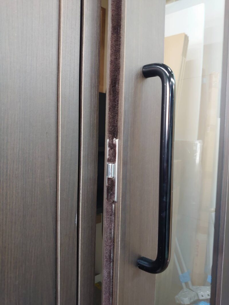 展示品 美品 WEB会議ブース 1人用ブース ライト付き ブラウン 静音 個室型 W960 D1245 H2325 - 画像 (12)