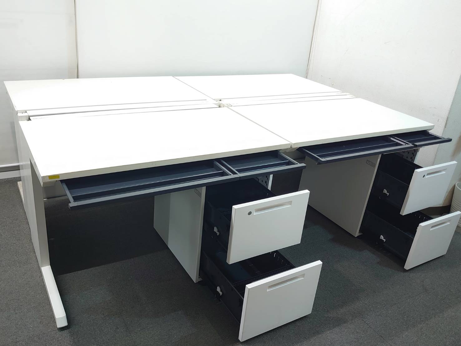 平机+デスクワゴンセット W1100 D700 H720 オフィス イトーキ CZR コクヨ 昇降ワゴン 2段 GTA 延長デスク 4人用 中古 - 画像 (4)