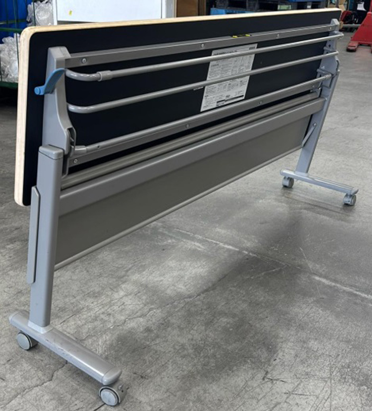 会議テーブル 折りたたみ 4台セット W1800×D450×H720 オカムラ 8184NA スタックテーブル 中古 - 画像 (5)