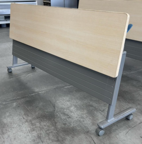 会議テーブル 折りたたみ 4台セット W1800×D450×H720 オカムラ 8184NA スタックテーブル 中古 - 画像 (4)