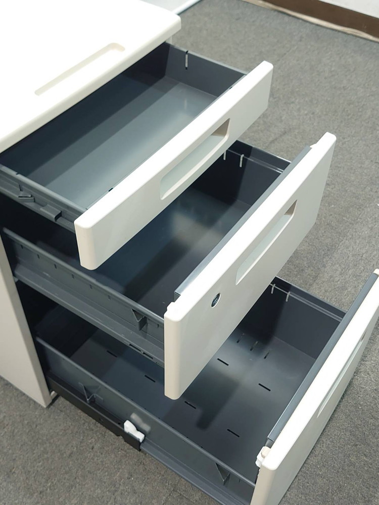 コクヨ 3段 BS ワゴン デスクワゴン ファイリングキャビネット キャスターワゴン 鍵付き 中古 - 画像 (4)