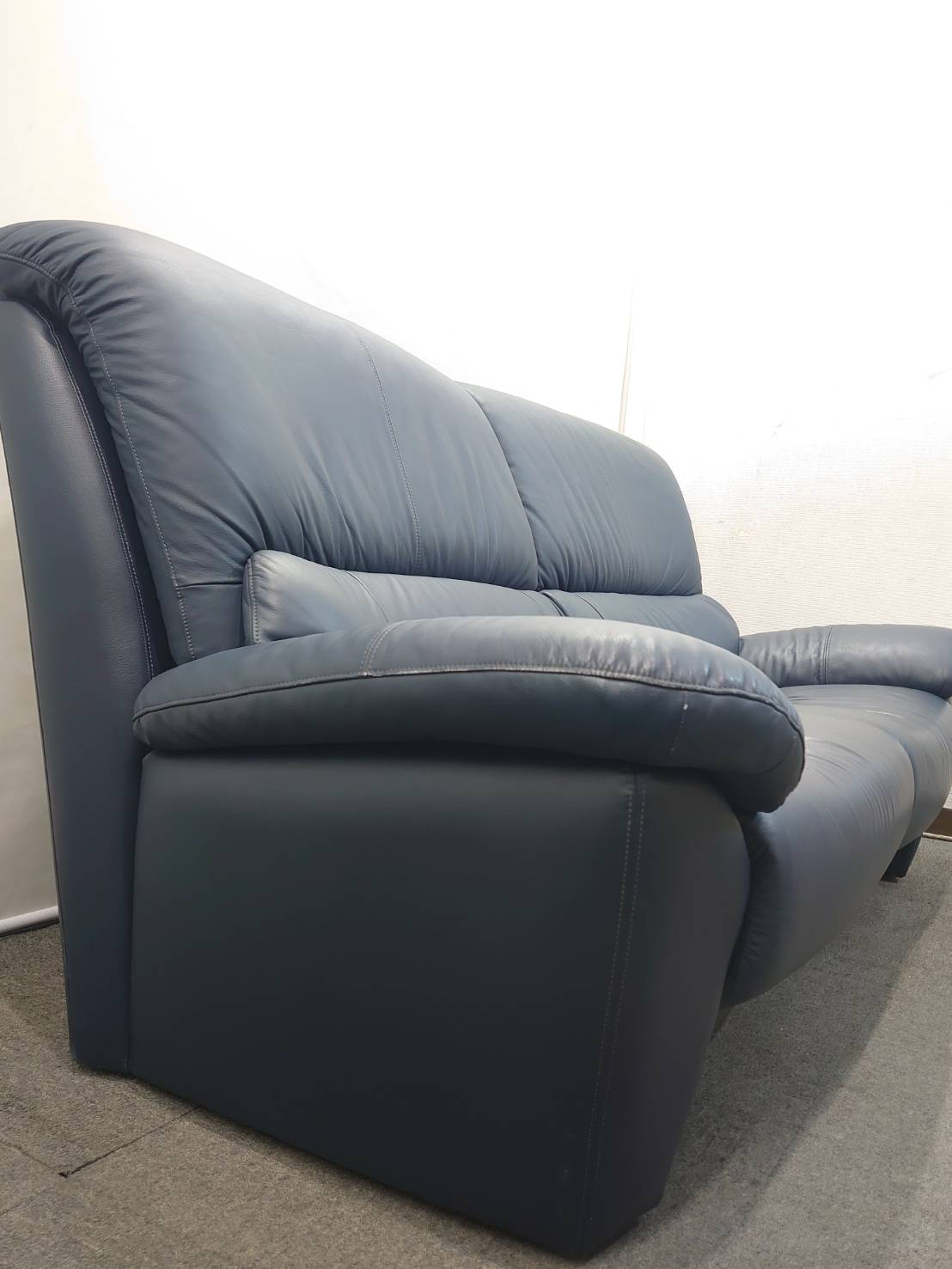 応接セット 4点セット マルニ製ソファ+カリモク製ローテーブル 革張り 天然木 リユース品 中古 - 画像 (7)