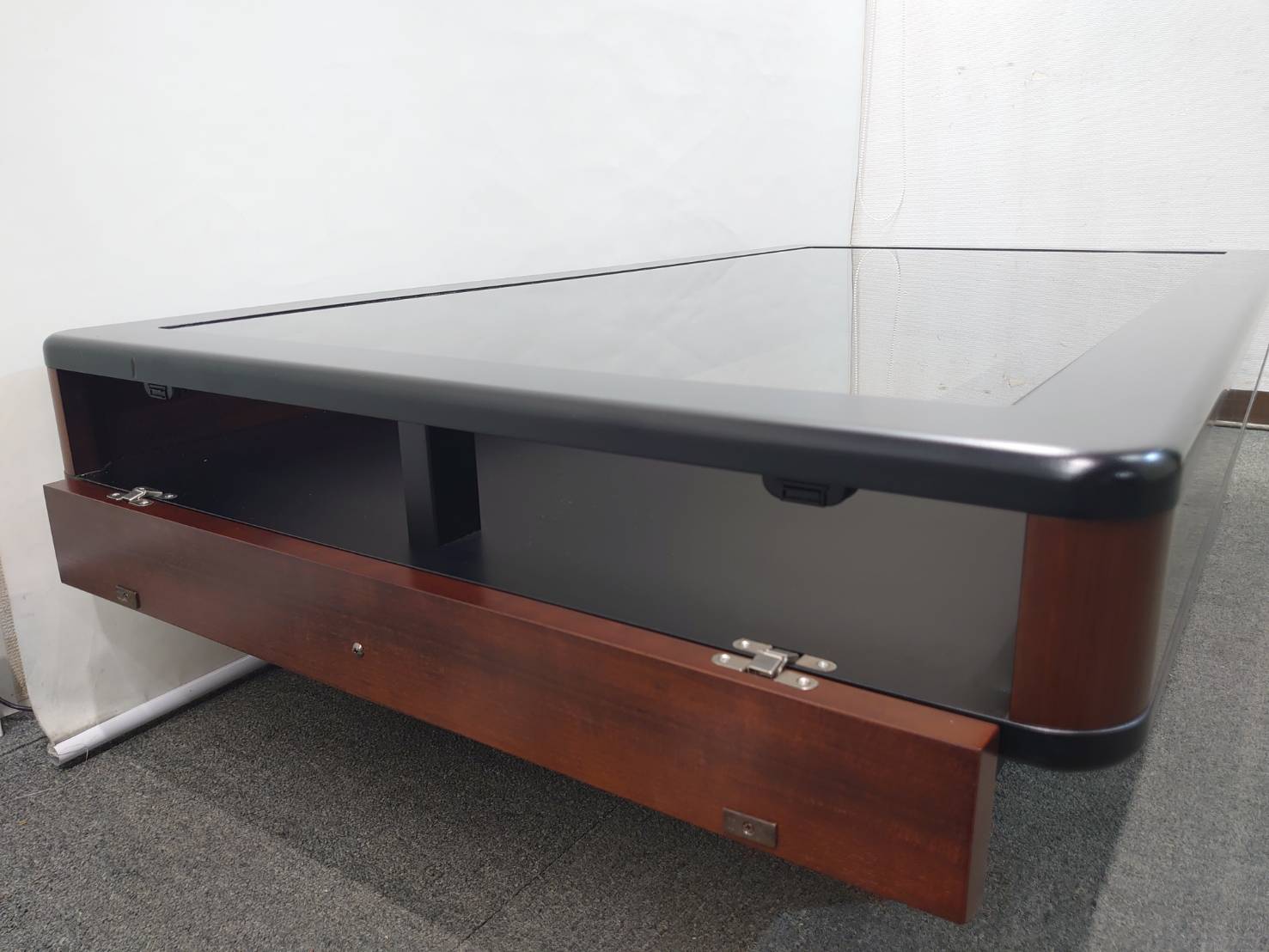 応接セット 4点セット マルニ製ソファ+カリモク製ローテーブル 革張り 天然木 リユース品 中古 - 画像 (18)