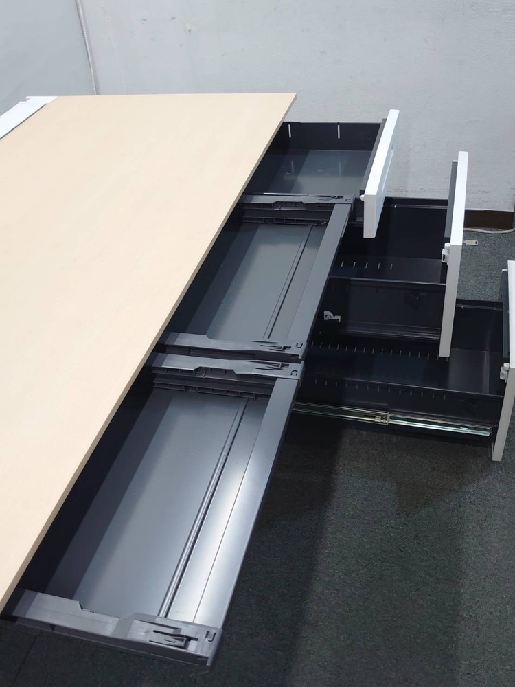 片袖机 コクヨ iSシリーズ W1300 木目ナチュラル×ホワイト 日本製 リユース品 中古 - 画像 (3)