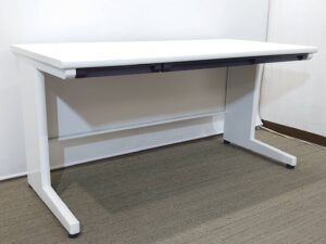 オフィスデスク W1400 平机 スチールデスク 事務机 イトーキ 中古
