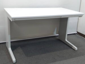 平机 オフィスデスク 配線カバー付き W1200 トヨスチール CS-127 ホワイト 中古