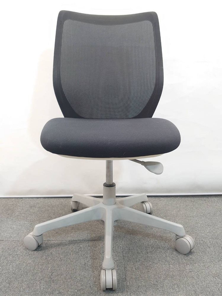 オフィスチェア メッシュチェア デスクチェア 肘無し ブラック オカムラ 中古 - 画像 (4)