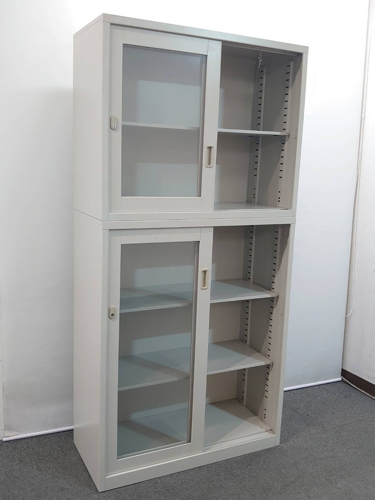 引き違い書庫 上下書庫 ガラス戸 書庫 キャビネット カギ付き W880 D450 H1800 生興 中古 - 画像 (2)