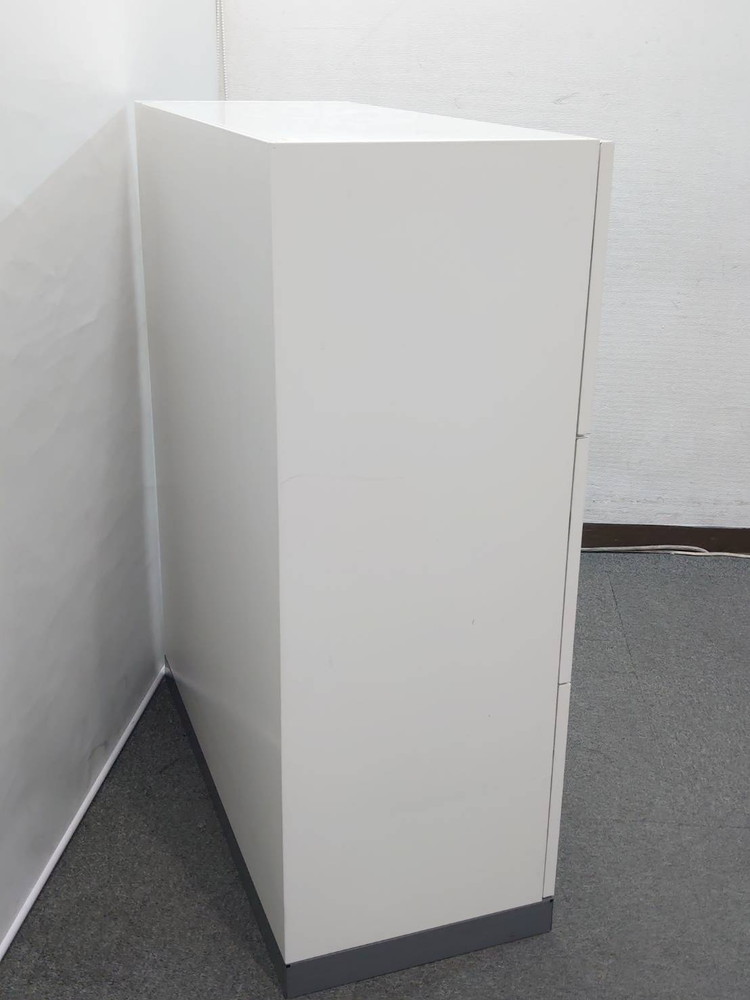 ラテラル書庫 3段 ホワイト 生興 スチール書庫 キャビネット W900 D400 H1110 RW4-310D 中古 - 画像 (8)