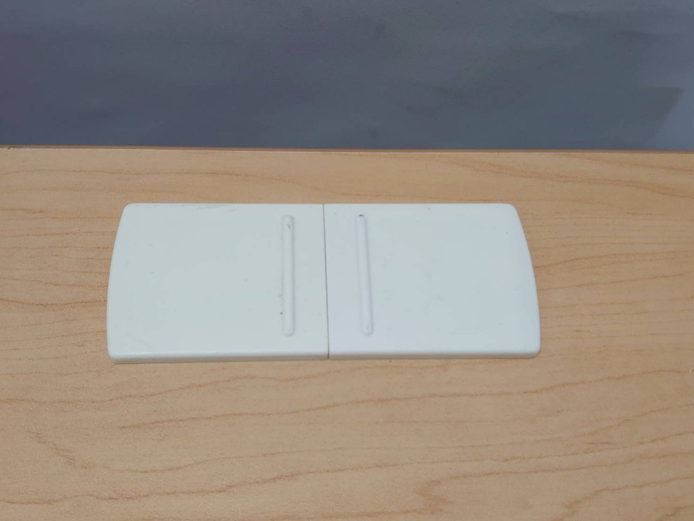 平机 オフィスデスク W1400 D700 H700 コードホール・引き出し付き 中古 - 画像 (5)