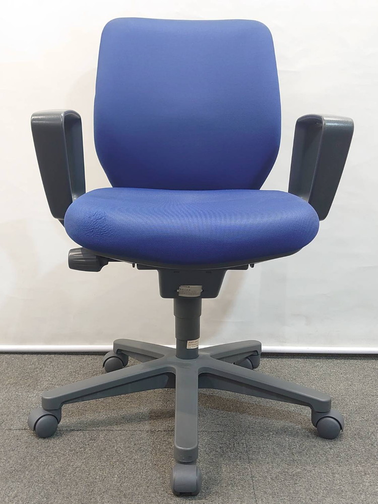 オフィスチェア コクヨ セディスタ 4脚セット ブルー リユース品 - 画像 (4)