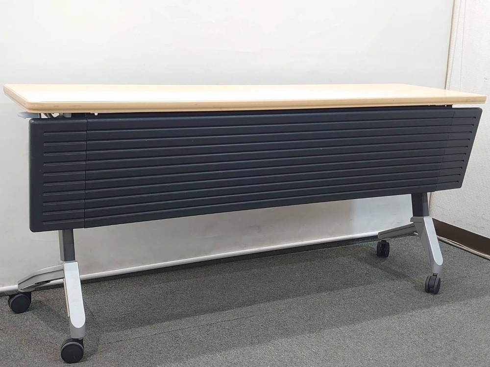会議テーブル 折りたたみ キャスター付き 幕板付き コクヨ KTP-625 W1500 4台セット 中古 - 画像 (4)
