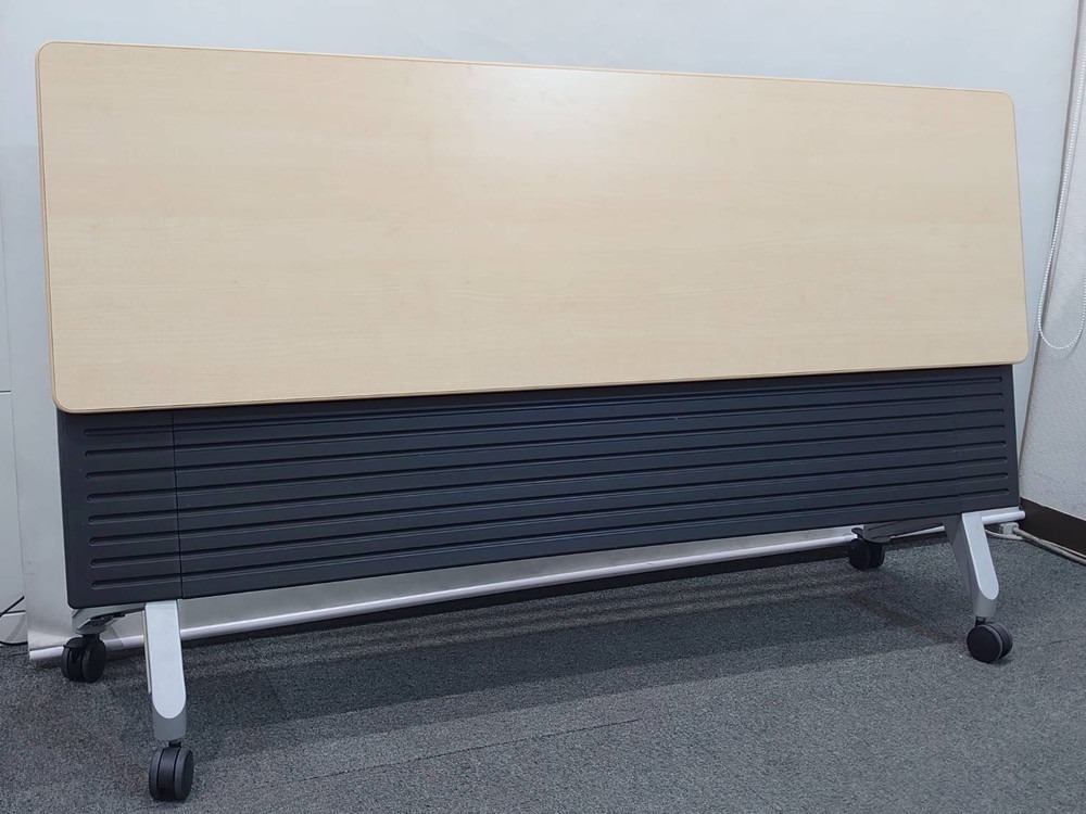 会議テーブル 折りたたみ キャスター付き 幕板付き コクヨ KTP-625 W1500 4台セット 中古 - 画像 (6)