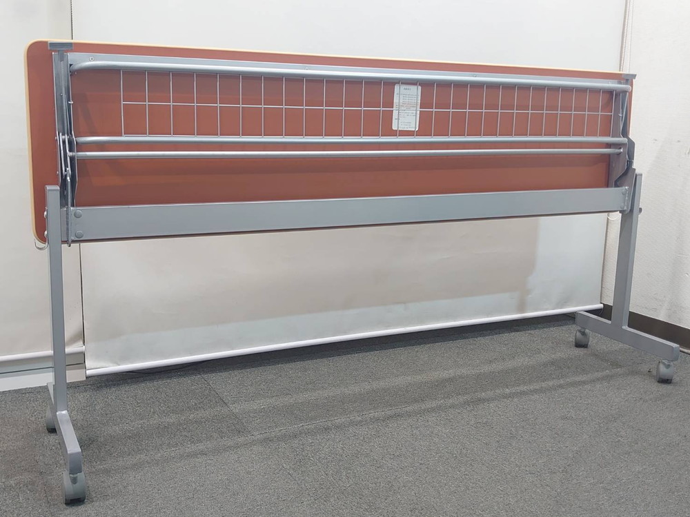 スタックテーブル 会議テーブル 折りたたみ キャスター付き W1800 D450 H700 木目ナチュラル 中古 - 画像 (4)