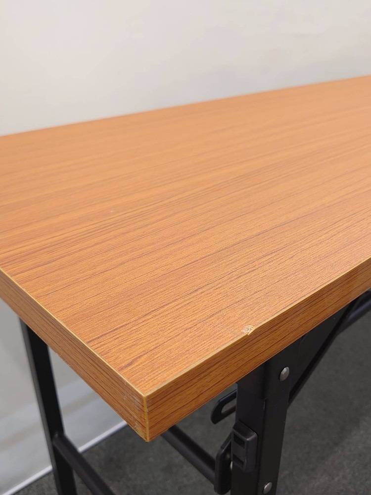 会議テーブル 折りたたみ 木目調 棚付き W1500 D450 H700 中古 - 画像 (6)