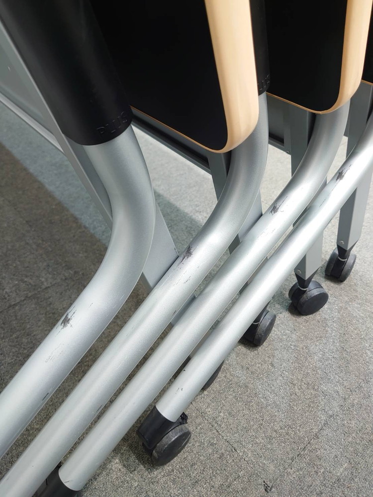 会議テーブル 折り畳み 幕板棚付 プラス リネロ W1800 4台セット 中古 - 画像 (9)