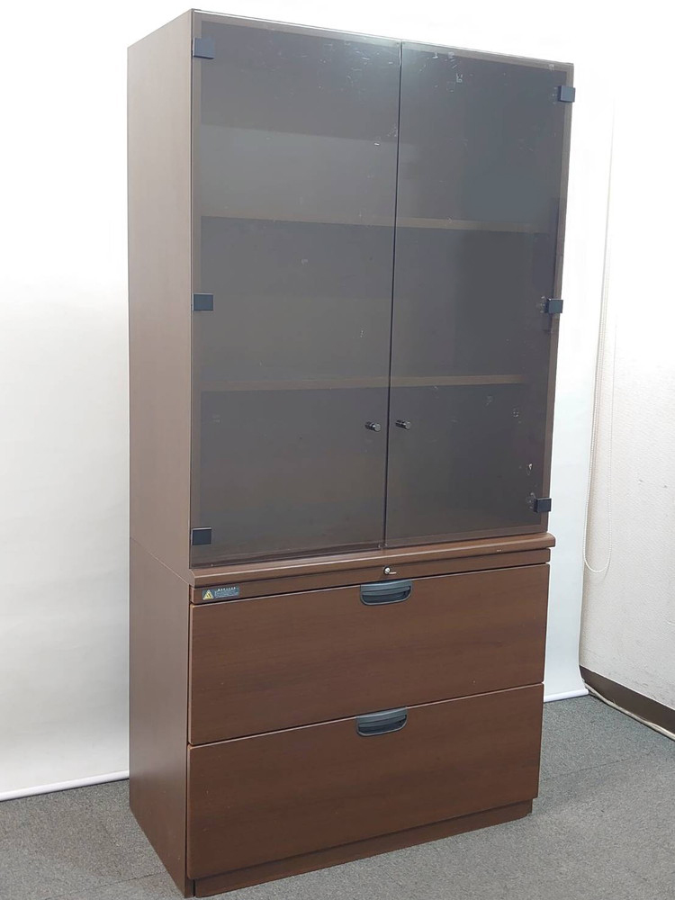 上下書庫 木製書庫 ガラス扉 役員書庫 キャビネット カギ付き オカムラ 中古 - 画像 (2)