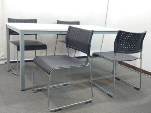 ミーティングセット 4人用 会議セット テーブル3色あり 会議チェア スタッキングチェア 中古