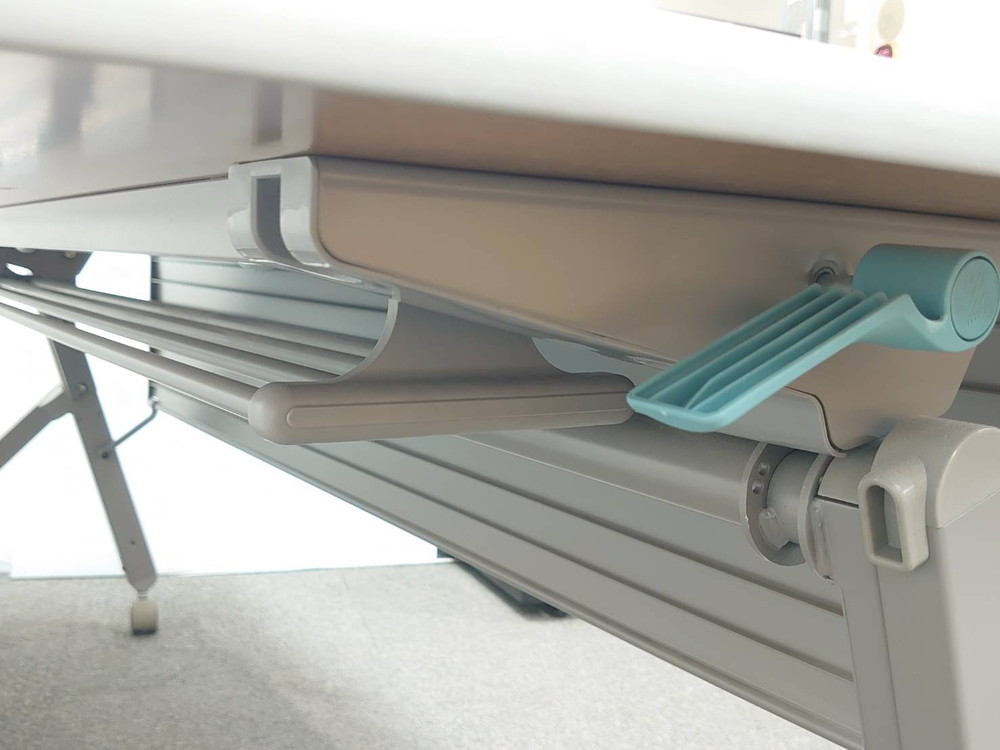 会議テーブル W1800 D450 H700 THL 折りたたみ 10台セット 中古 - 画像 (7)