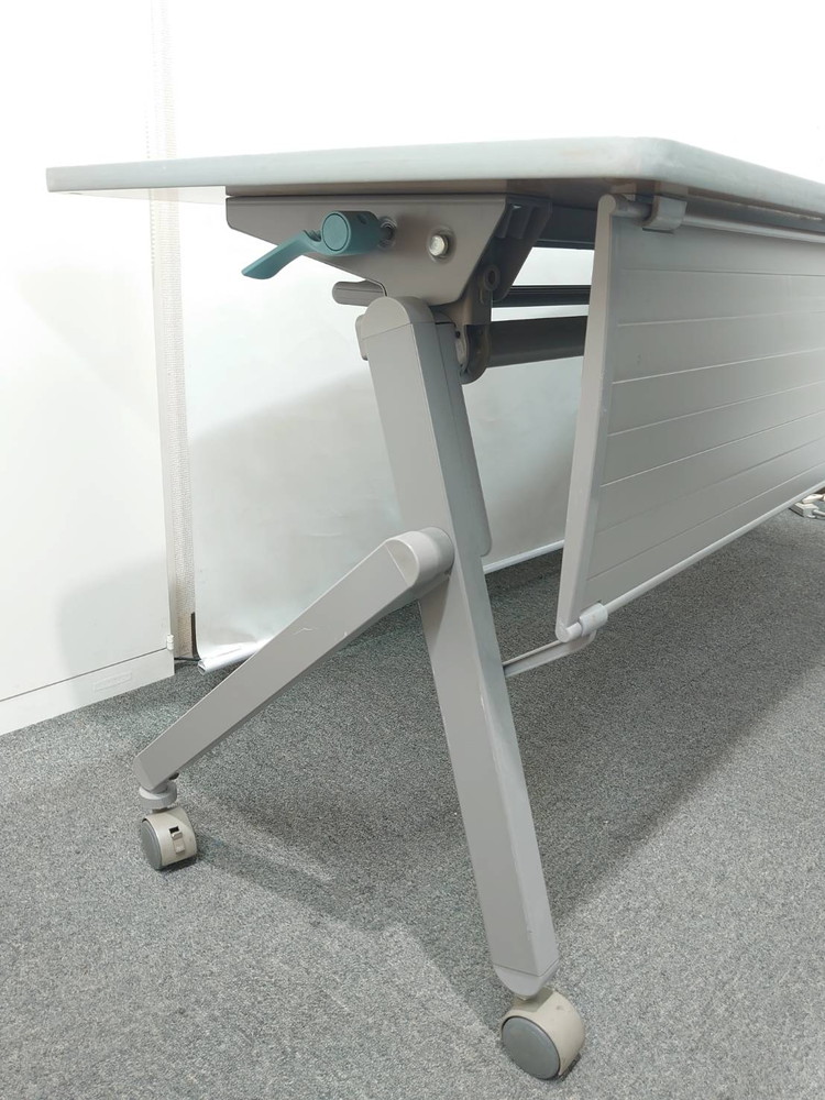 会議テーブル W1800 D450 H700 THL 折りたたみ 10台セット 中古 - 画像 (8)