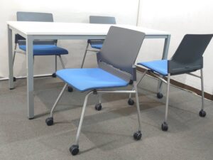 ミーティングセット 4人用 会議セット テーブル3色あり W1500 D750 会議チェア スタッキングチェア 中古