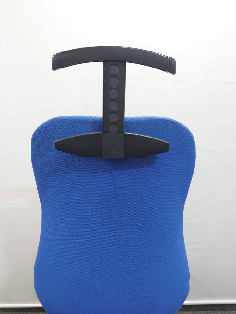 オフィスチェア キャスターチェア プラス ハンガー付き 肘無し ブルー ブラック 事務チェア 布張り 中古 - 画像 (7)