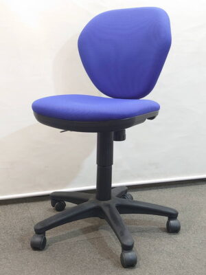 オフィスチェア ライオン事務器 レオ 肘なし キャスターチェア ローバック ロイヤルブルー LE-1300 中古