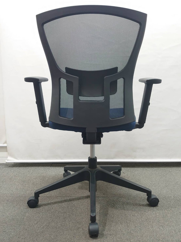 【店頭引き渡し限定】 オフィスチェア イトーキ メッシュチェア YL5モデル キャスターチェア 肘つき 中古 - 画像 (4)