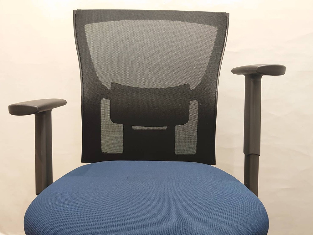 【店頭引き渡し限定】 オフィスチェア イトーキ メッシュチェア YL5モデル キャスターチェア 肘つき 中古 - 画像 (5)
