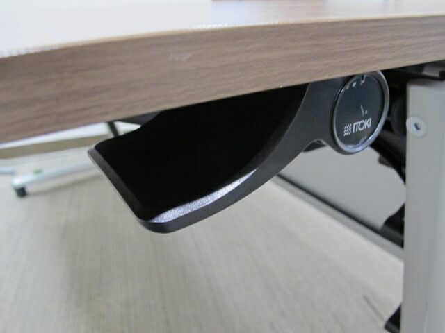 会議テーブル W1500 D600 イトーキ 折りたたみテーブル スタッキングテーブル 中古 - 画像 (5)