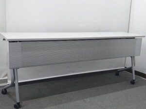 会議テーブル W1800 D450 オカムラ ネスティア 折りたたみテーブル スタックテーブル 幕板付 中古