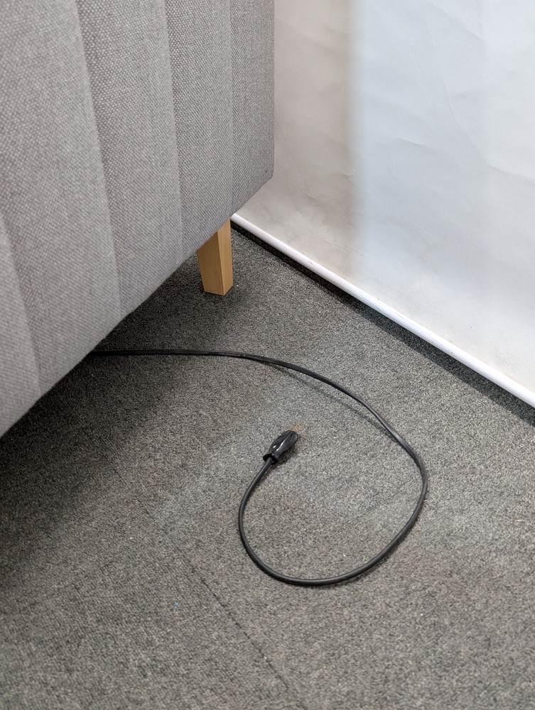 ワークブース 1人用 コクヨ インターバル CN-C201WS1 パネル・テーブル付 ソファ付 パーソナルブース 中古 - 画像 (14)