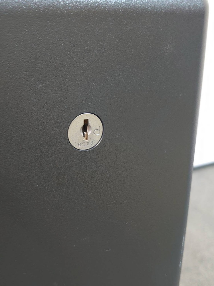 3段 脇机 袖机 ワゴン H700 プラス カギ付き キャスター付き ブラック 黒 サイドワゴン 中古 - 画像 (5)