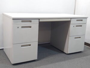両袖机 コクヨ カギ付き W1400 D700 スチールデスク オフィスデスク グレー SDT-BSN147F1 中古