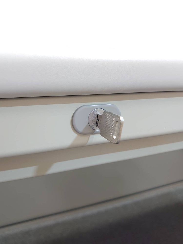 在庫9台 平机 W1400 D600 H700 オフィスデスク 事務机 コクヨ BS 中古 - 画像 (5)