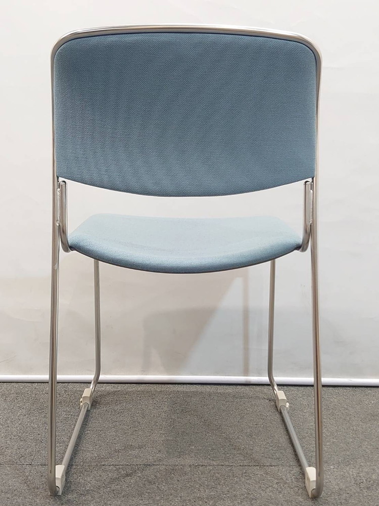 会議チェア 50脚セット オカムラ スタックチェア ループ脚 ミーティングチェア 中古 - 画像 (7)