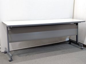 会議テーブル 折り畳みテーブル W1800 D600 スタッキングテーブル 幕板付 トヨスチール 中古