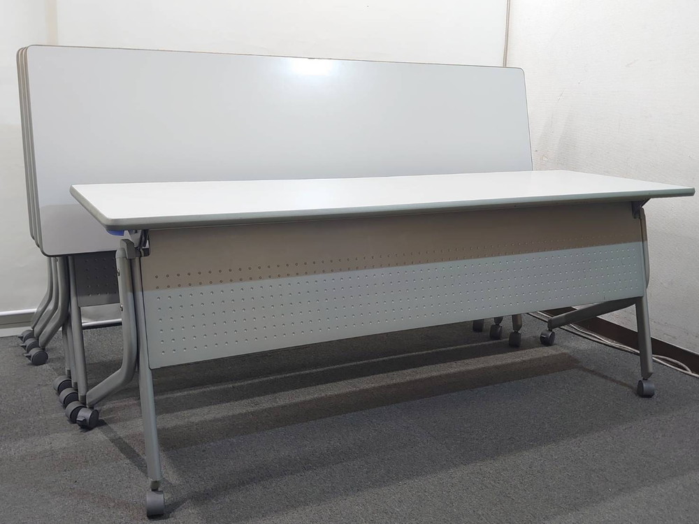 在庫10台以上 W1800 D600 会議テーブル 4台セット 折りたたみテーブル ウチダ 中古 - 画像 (2)
