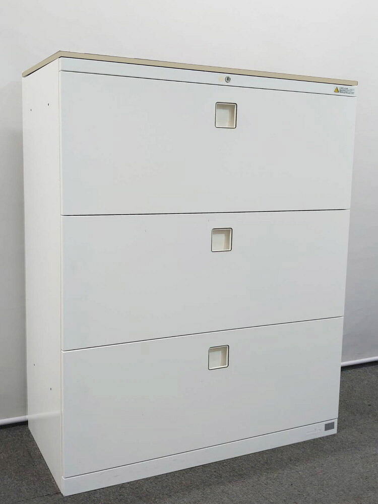 書庫 W900 D450 H1120 ラテラル キャビネット3段 カギ付き オカムラ 中古 - 画像 (3)