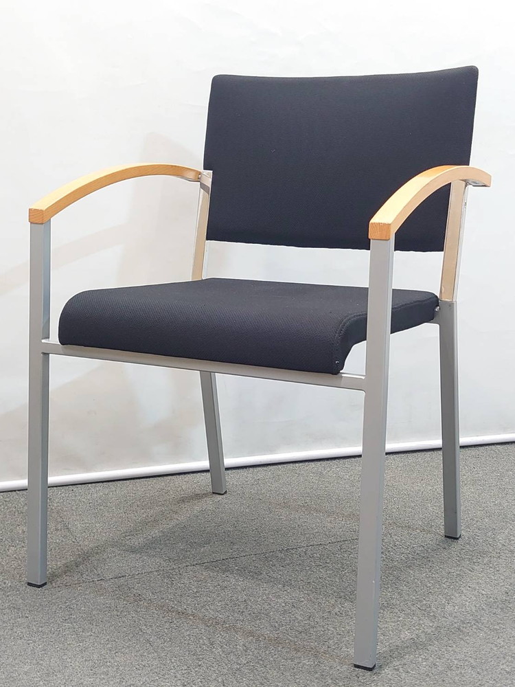 会議チェア オカムラ ウィスナーハーガー スタッキングチェア ミーティングチェア ブラック 中古 - 画像 (2)