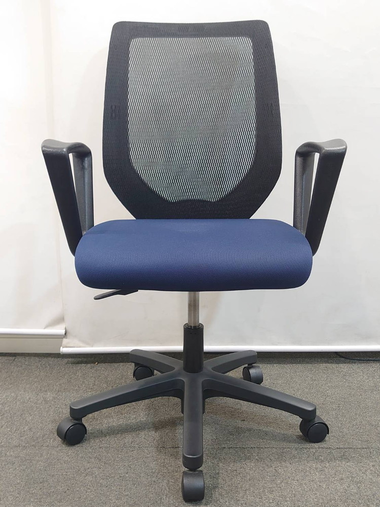 オフィスチェア メッシュ 肘付き イトーキ コルト KT-230JD-T1B2T1 ブラック×ブルー - 画像 (4)