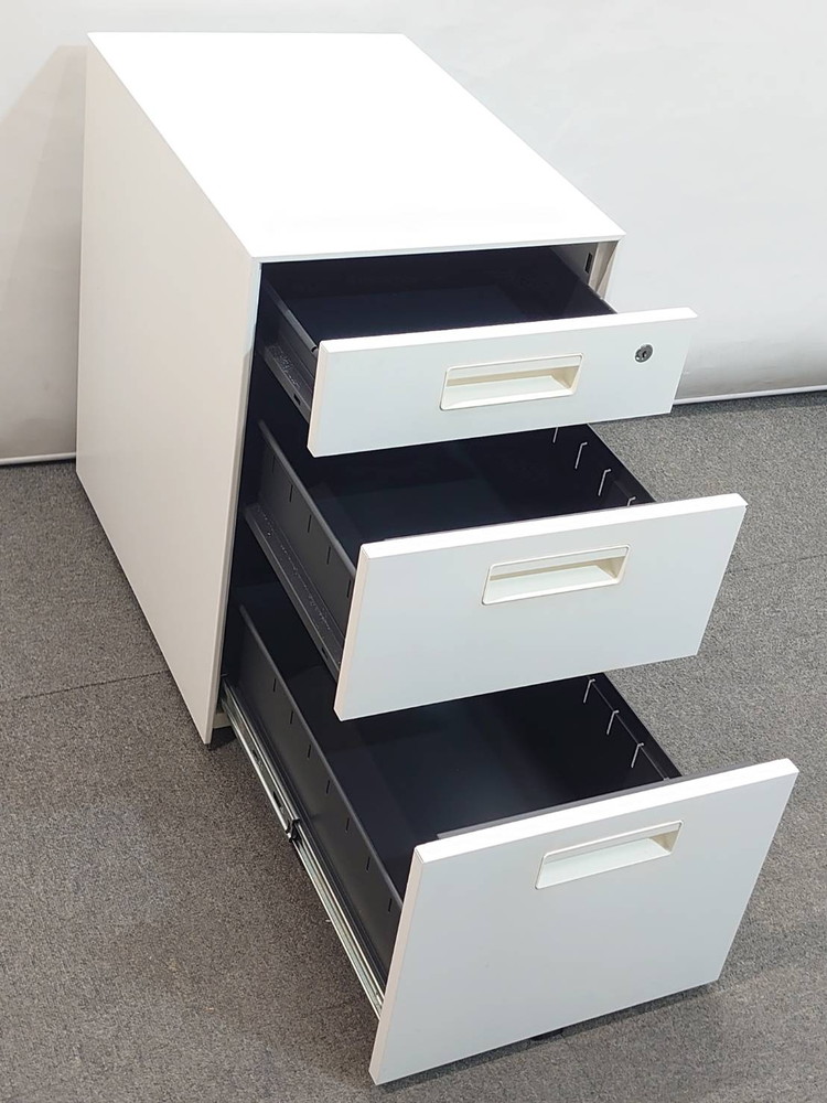 3段 ワゴン プラス W395 H615 デスクワゴン キャスターワゴン カギ付き ホワイト 中古 - 画像 (3)