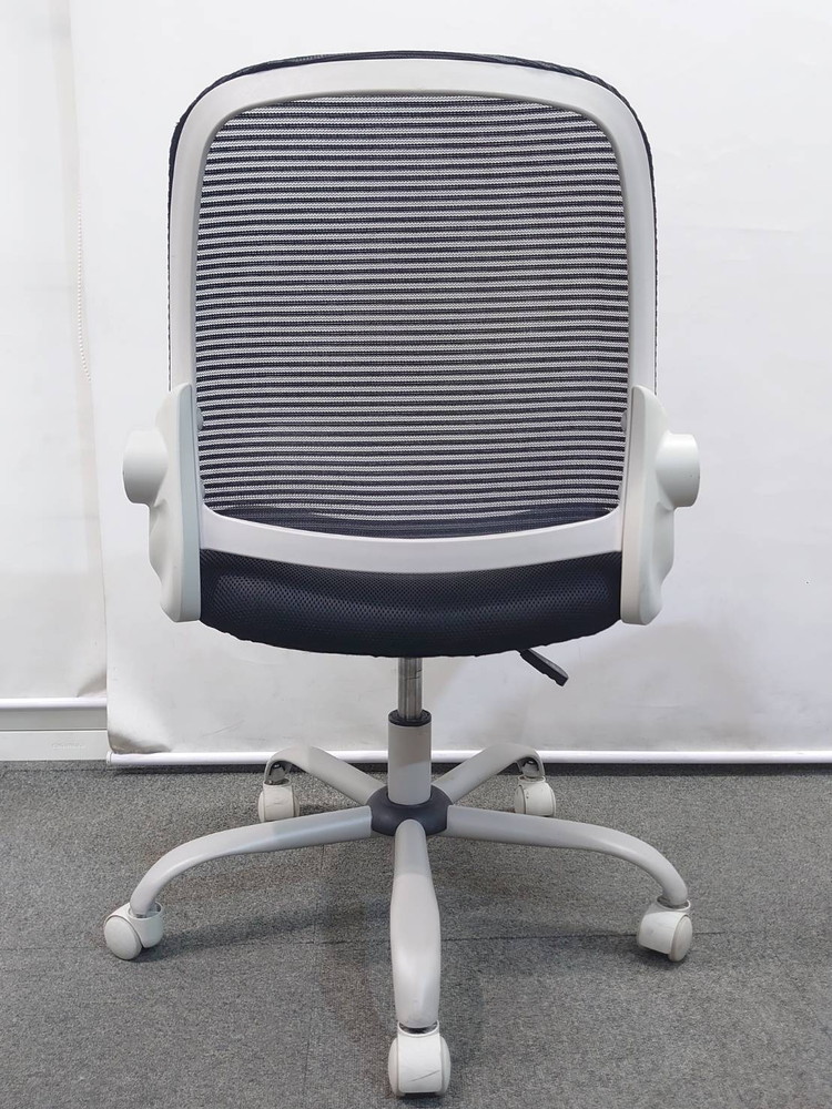 3人用 テーブルセット 4点セット オフィスチェア メッシュチェア 丸テーブル RFヤマカワ バウヒュッテ 中古 - 画像 (8)