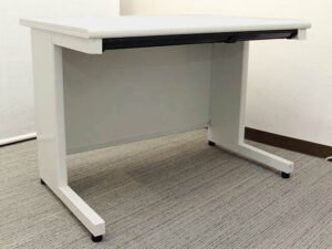 在庫20台以上 プラス フラットライン スチールデスク W1000 平机 オフィスデスク 白 中古