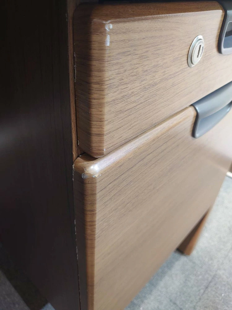 役員デスク 両袖机 カギ付き オカムラ DX-4N 木目ブラウン W1600×D800×H720 中古 - 画像 (11)