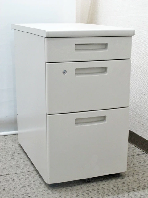 脇机 3段 カギ付き コクヨ ピクサ2 W395×D700×H700 ホワイト 中古 - 画像 (2)