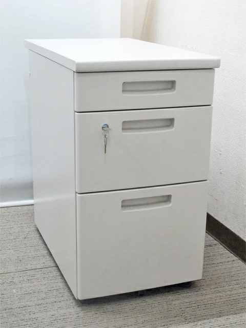 脇机 3段 カギ付き コクヨ ピクサ2 W395×D700×H700 ホワイト 中古 - 画像 (3)