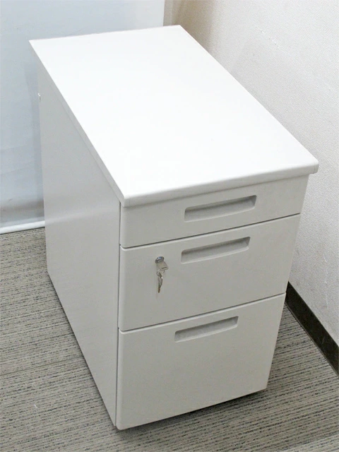 脇机 3段 カギ付き コクヨ ピクサ2 W395×D700×H700 ホワイト 中古 - 画像 (4)