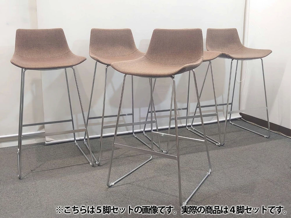 地域限定送料無料 カウンターチェア 4脚セット 足掛け付き 布張り ブラウン W490×D540×H940 中古 - 画像 (2)